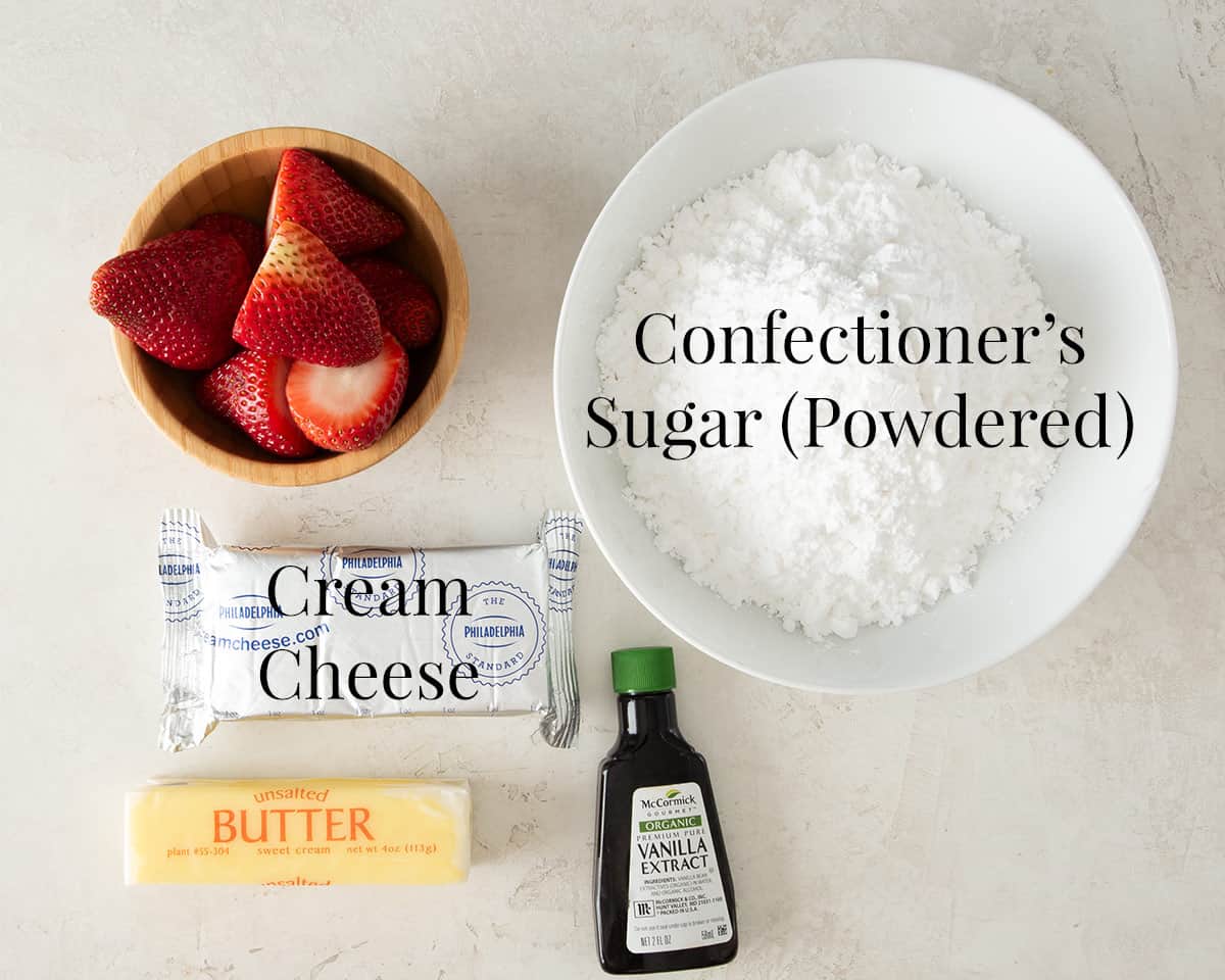 Ingredients for strawberry frosting with text labels.